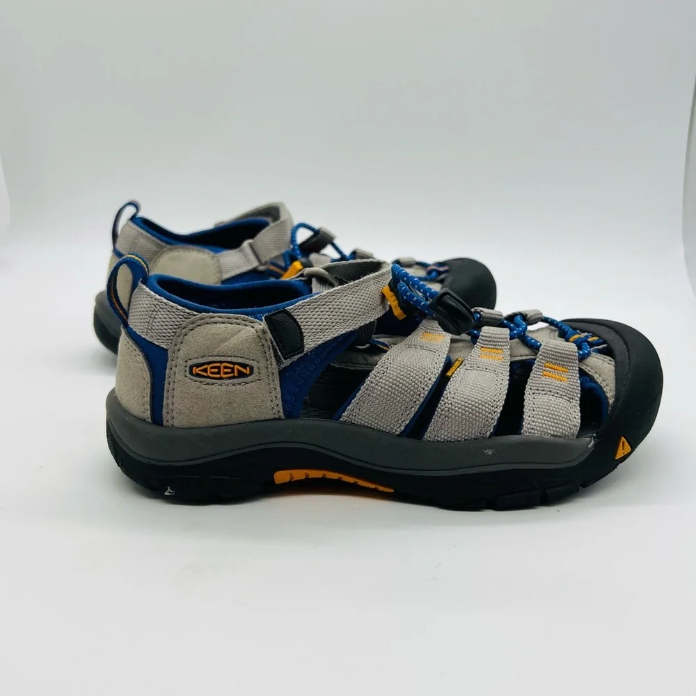 KEEN Newport H2 Boys Closed Toe Hybrid Sandals – Gray with Blue Accents Size 4